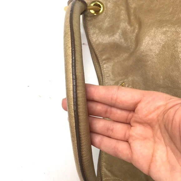 Authentic Prada brown leather shoulder bag - Picture 5 of 16